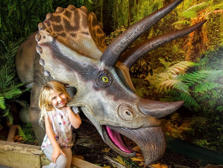 greatlittlebreaks-dinosaur-world-torquay.jpg