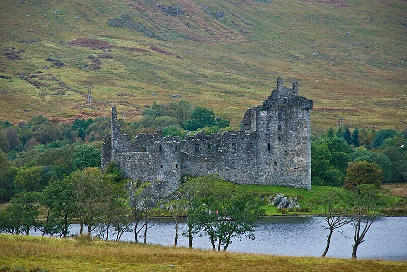 File:Kilchurn Castle, Loch Awe, 2008.jpg