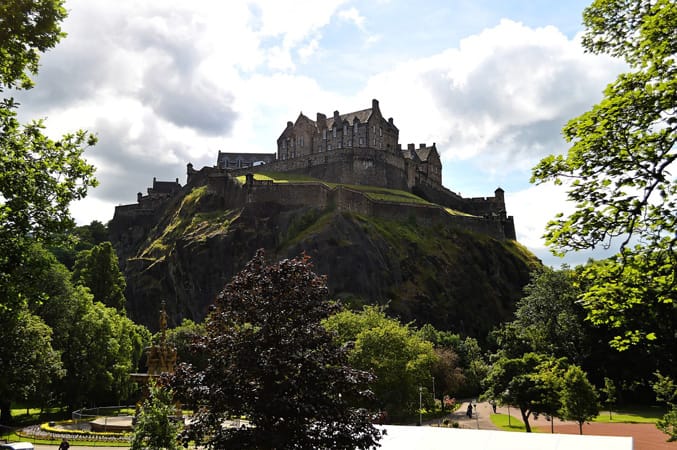 edinburgh-castle.jpg